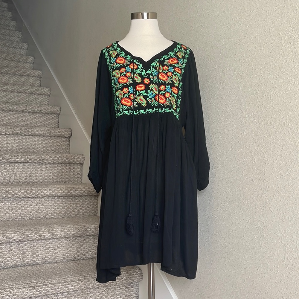 Gibson Latimer Sz XL Black Gauzy Boho Dress Floral Embroidered Bodice